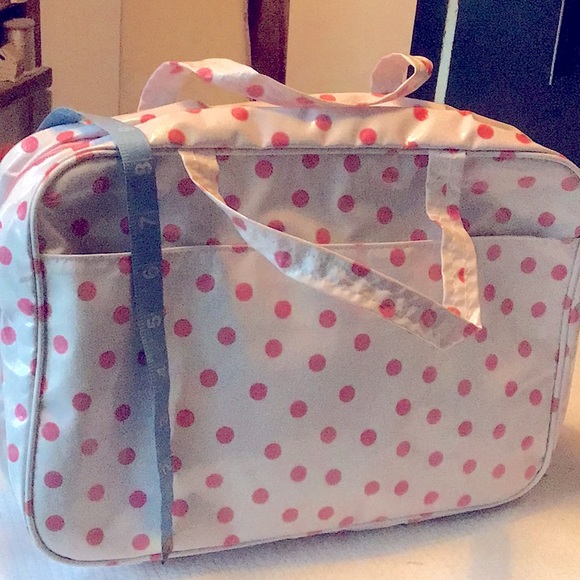 Bundle of Travel Toiletry Bag w Beautiful Bag of Bath Products NWT! Barbiecore🥰 - Picture 3 of 12